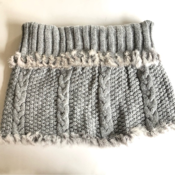 Catherine Malandrino Mohair Rabitt Fur Accents Cable Knit Ribbed Infinity Scarf - Picture 7 of 10